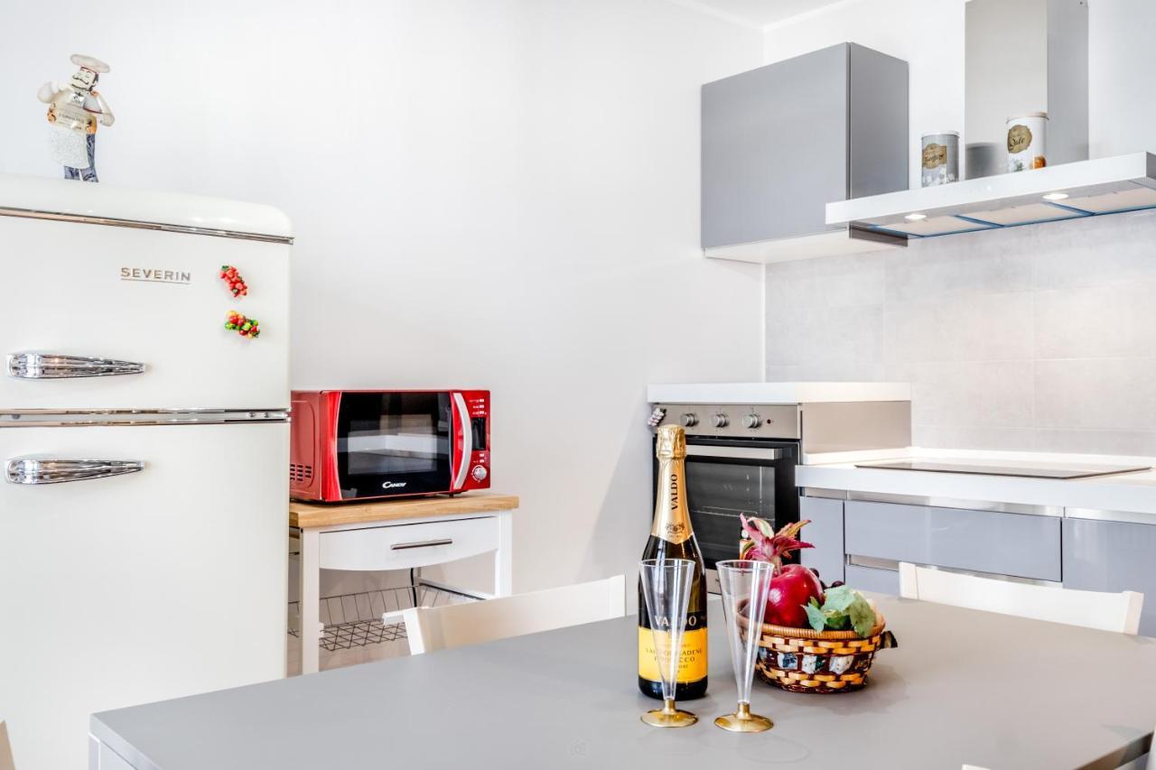 Bbhome Penthouse Bright And Elegant Metro Conca D'Oro Rome Luaran gambar