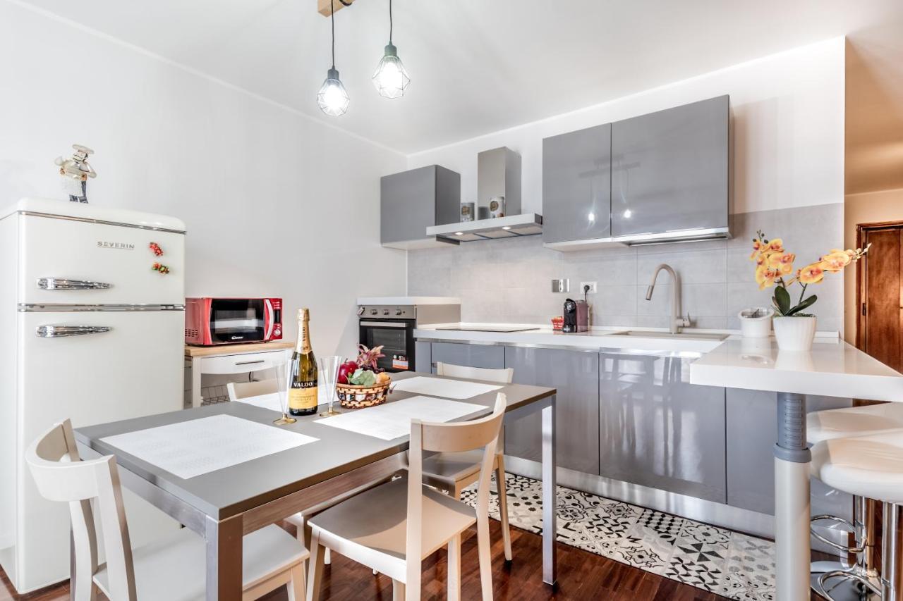 Bbhome Penthouse Bright And Elegant Metro Conca D'Oro Rome Luaran gambar