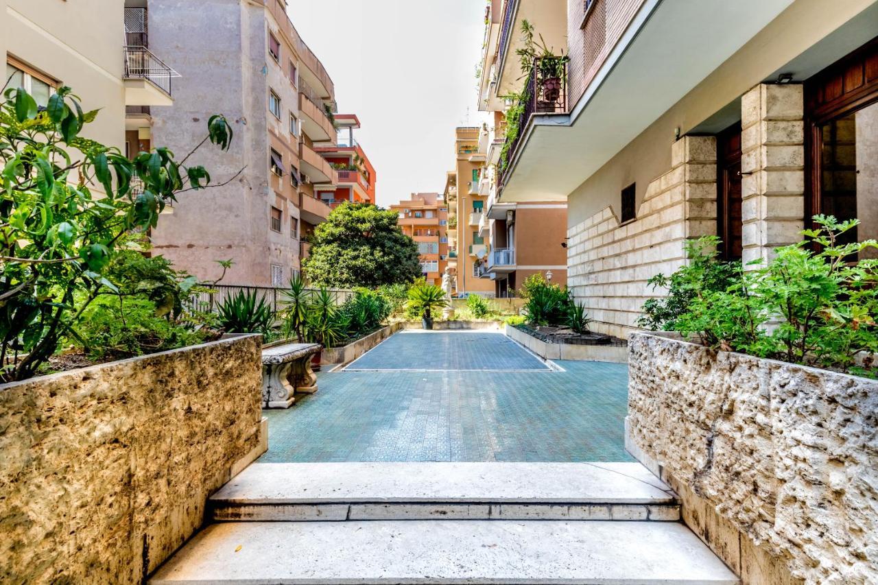 Bbhome Penthouse Bright And Elegant Metro Conca D'Oro Rome Luaran gambar